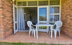 Unit 261 Brookes Hill Suites